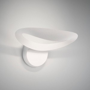 Mesmeri halo de Artemide. Diseño creativo y elegante en lámparas de salón.