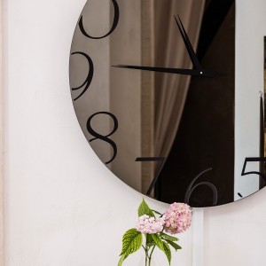 Espejo reloj Moment de Cattelan Italia. Espejos de diseño. Espejos modernos.