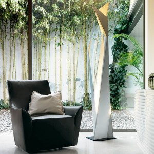 Lámpara de pie Thriller de Cattelan Italia. Lámpara de suelo modernas.