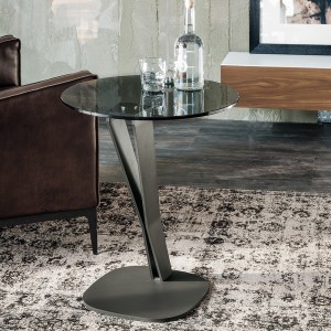 Mesa auxiliar lateral Falco de Cattelan Italia. Mesas auxiliares modernas.