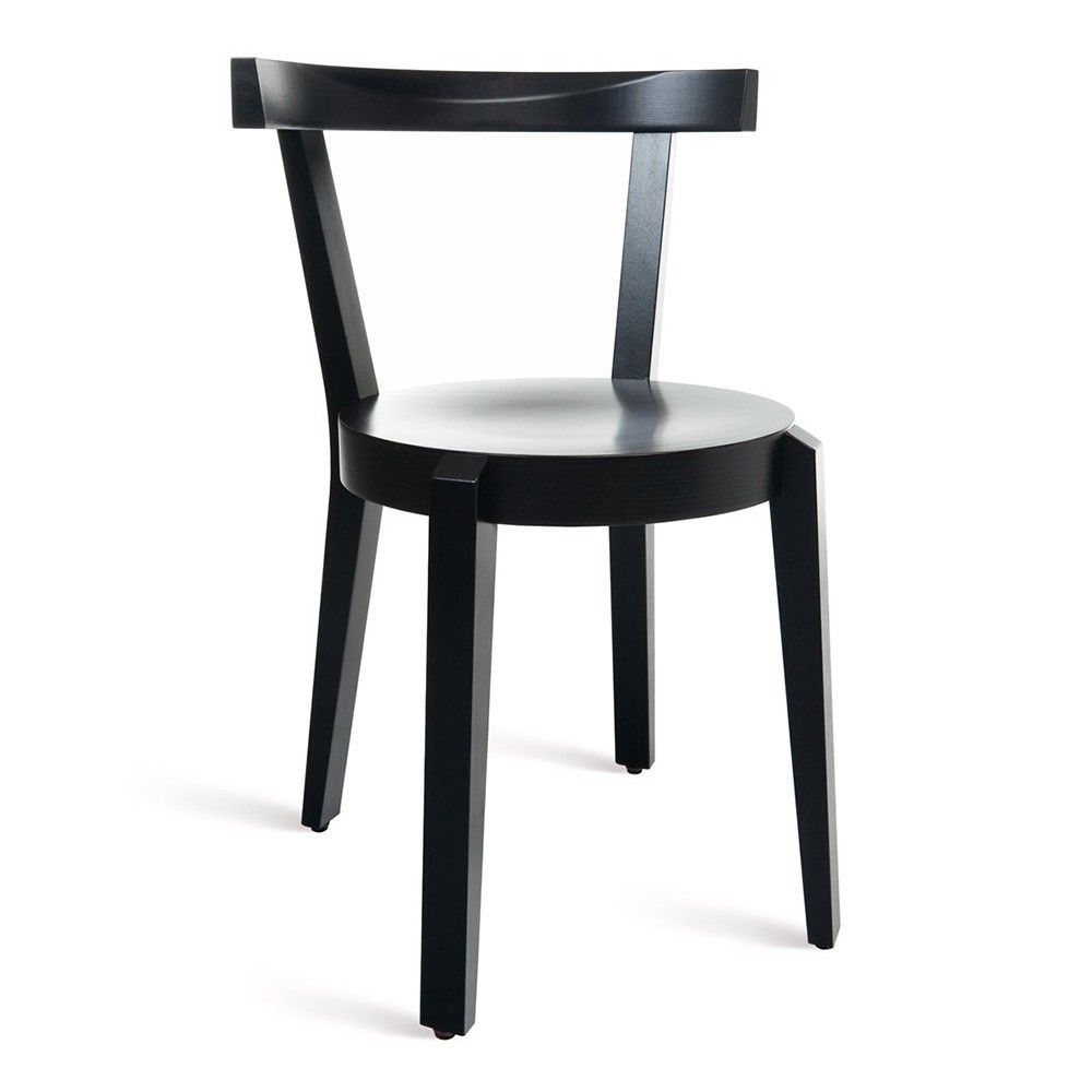 Silla Punton madera de Ton. Sillas de restaurante, de inumerables interiores.