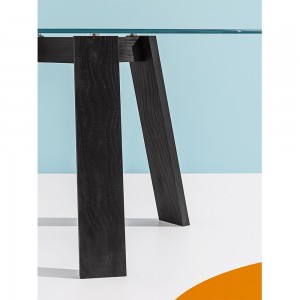 Mesa Maya de Discipline. Muebles y complementos de diseño para hogar.