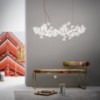 Lámpara colgante Hanami de Slamp. Diseño floral elegante para interior.