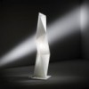 Lámpara de pie Diamond de Slamp. Un toque italiano que aporta elegancia.