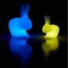 Lámpara Rabbit de Qeeboo. Muebles y complementos de exterior.