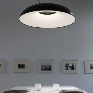 Lámpara suspensión Maggiolone de elegante diseño para salones de Martinelli Luce.