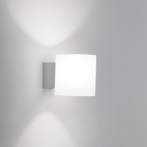 Aplique Tube de Martinelli Luce. Lámparas e iluminación.
