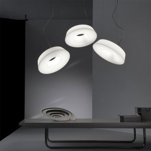 Lámpara suspensión Circular Pol con gran diseño elegante de Martinelli Luce.