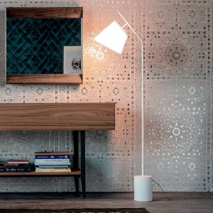 Lámpara moderna de pie Karibù de Cattelan Italia. Lámparas de pie modernas.