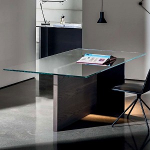 Mesa Regolo rectangular cristal de Sovet Italia. Mesas con sobre de cristal.  