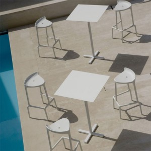 Taburete Happy 490 de Pedrali. Taburetes de diseño. Taburetes de exterior.