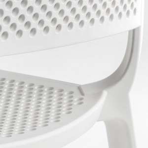 Silla Dome 261 de Pedrali. Sillas de diseño moderno. Sillas para terrazas.