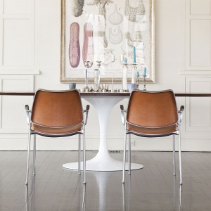 Sillón Gas Cromo Tapizado de Stua. Sillones de diseño moderno para salones u oficinas.