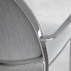 Sillón Gas Cromo Tapizado de Stua. Sillones de diseño moderno para salones u oficinas.