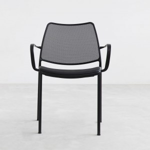 Sillón Gas Negro Tapizado Red para oficina de Stua. Sillones para espacios de interiores.