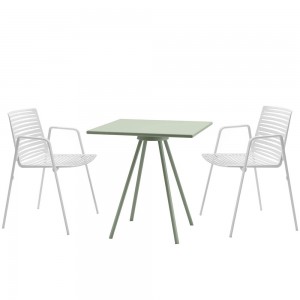 Sillón Zebra de Fast. Sillones apilables perfecto para exteriores diseñado por Fast.