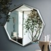 Espejo octagonal Emerald Magnum de Cattelan Italia. Espejos de salón modernos.