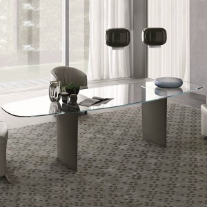 Mesa Ala semiovalada Cristal de Misura Emme. Muebles modernos de diseño.