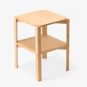 Mesa MMS 1963 de Mobles 114. Mesas auxiliares originales para interiores.