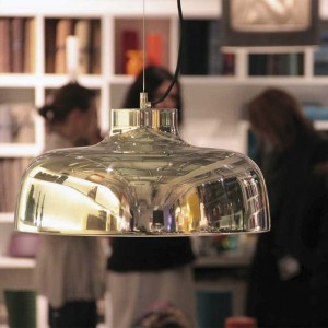 Lámpara suspensión M68 1962 de Santa & Cole. Lámparas de diseño moderno.