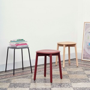 Taburete bajo Soft Edge 72 de Hay. Diseño nordico.