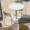 Silla Easy de Fast. Sillas apilables perfectas para espacios exteriores modernos diseño de Fast