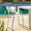 Sillón Easy de Fast. Sillones apilables ideales para exteriores de Fast.