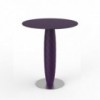 mesa redonda modelo Vases de Vondom color morado 