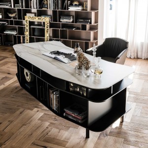 Escritorio Wall Street de Cattelan Italia. Escritorio de madera y cerámica.