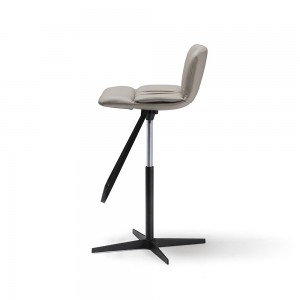 Taburete Axel X de Cattelan Italia. Taburete tapizado. Taburetes giratorios.