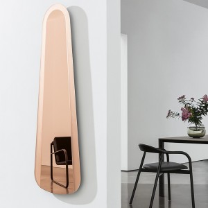 Espejo Clessidra de Sovet. Espejo de pared de diseño. Espejo moderno para salón.