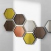 Espejo de pared Visual con marco hexagonal de Sovet Italia. Espejos modernos.