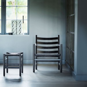 Taburete CH53 de Carl Hansen and Son. Taburete de diseño moderno y elegante