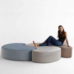 Puf diseño Niña Pinta o Santa Maria de Casamania. Complementos de diseño italiano.