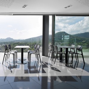 Zero Compacto C: Acero Negro