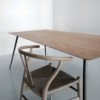 Mesa rectangular moderna Spillo para comedor de Extendo.