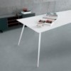 Mesa rectangular moderna Spillo para comedor de Extendo.