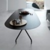 Mesa de diseño T7 ovalada para comedor de Extendo.