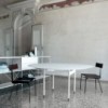 Mesa de diseño T8 redonda para comedor de Extendo.