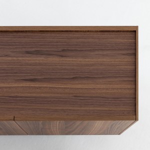 Aparador moderno Outline de Bonaldo. Diseño de muebles italianos.