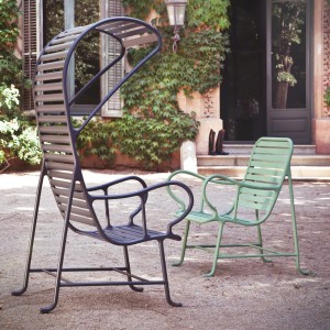 Sillón moderno Gardenias con pérgola Outdoor para terraza de BD Barcelona.