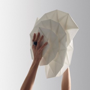 Lámpara de sobremesa Mendori Artemide. Tienda online lámparas modernas.