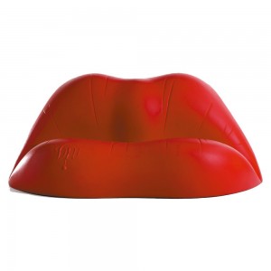 Sofá de polietileno Dalilips para terraza de BD Barcelona.