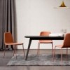 Silla moderna Bisell tapizada con pies metálicos para comedor de Treku.