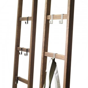 Lámpara percha Alla Scala para salón de Mogg. Lámpara moderna de diseño italiano.