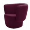 Butaca cómoda y acolchada Venice para salón de Softline. Butacas y sillones.