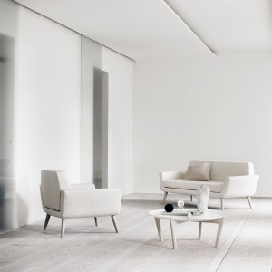 Sofá moderno Scope para salón de Softline. Sillones y sofás de diseño.