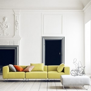 Sofá modular clásico Ohio para salón de Softline. Sofás y sillones de diseño nórdico.
