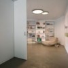 Lámpara minimalista de techo Up de Vibia. Tienda online lamparas modernas.
