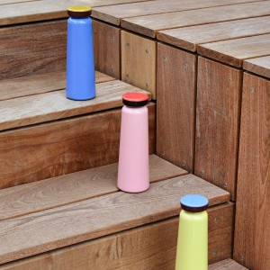 Botella Sowden de Hay. Complementos originales modernos y de alta calidad.